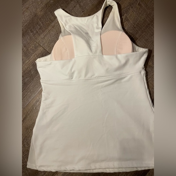 ⭐️ MSP By Miracle suit Performance Tank Top White L/XL With Pads - Picture 3 of 5